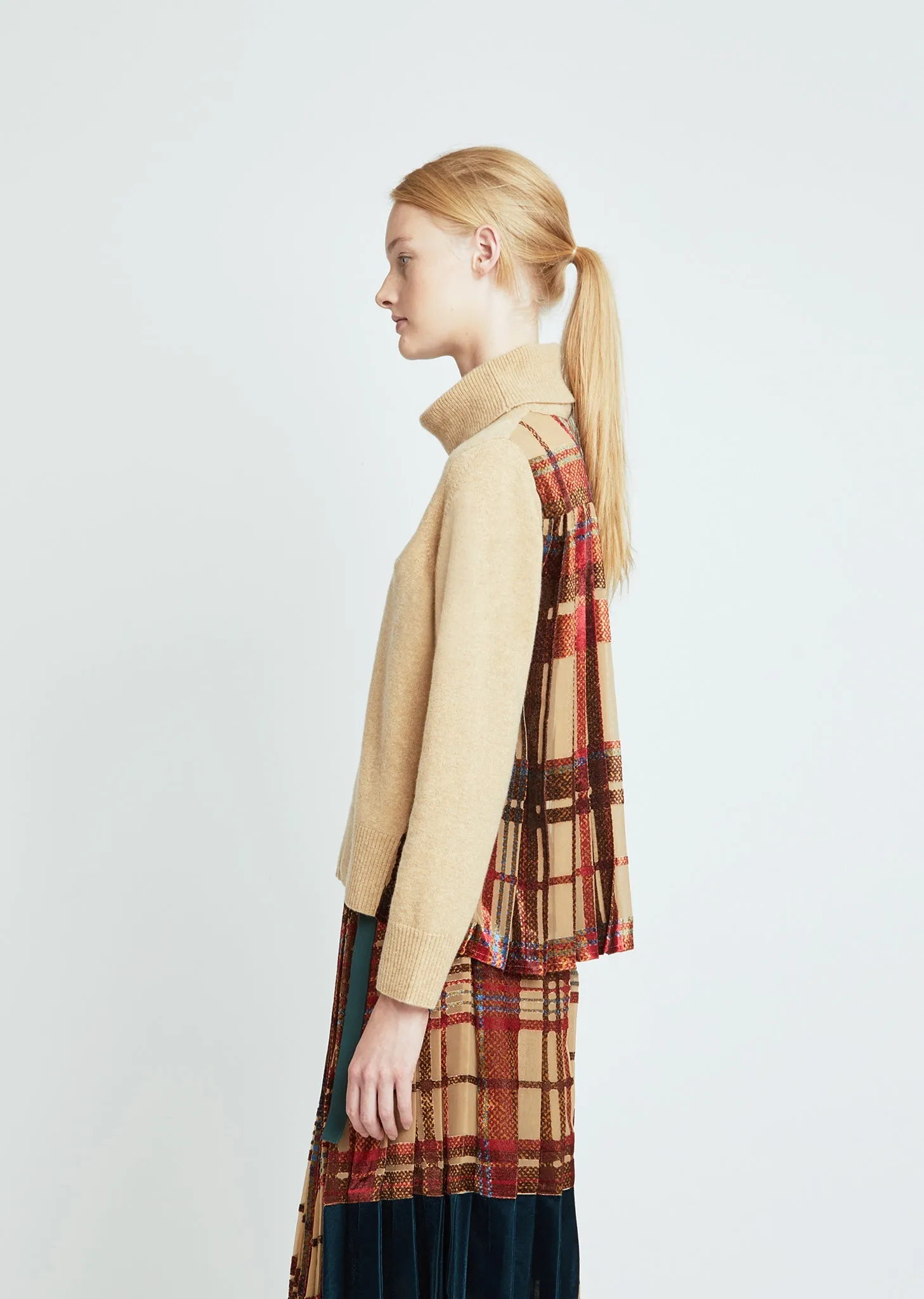 Check Print X Velvet Turtleneck