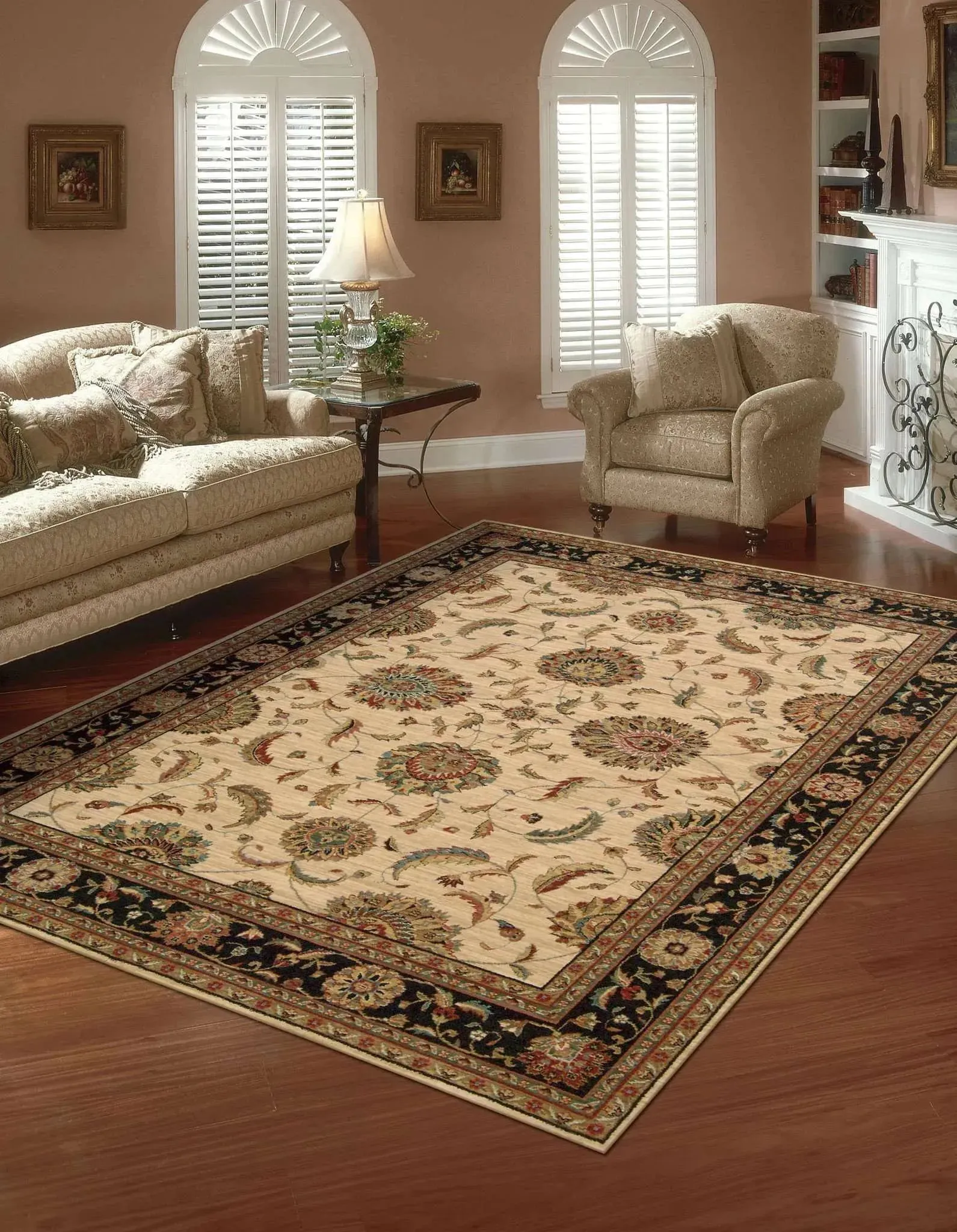 Living Treasures LI04 Ivory/Black Rug